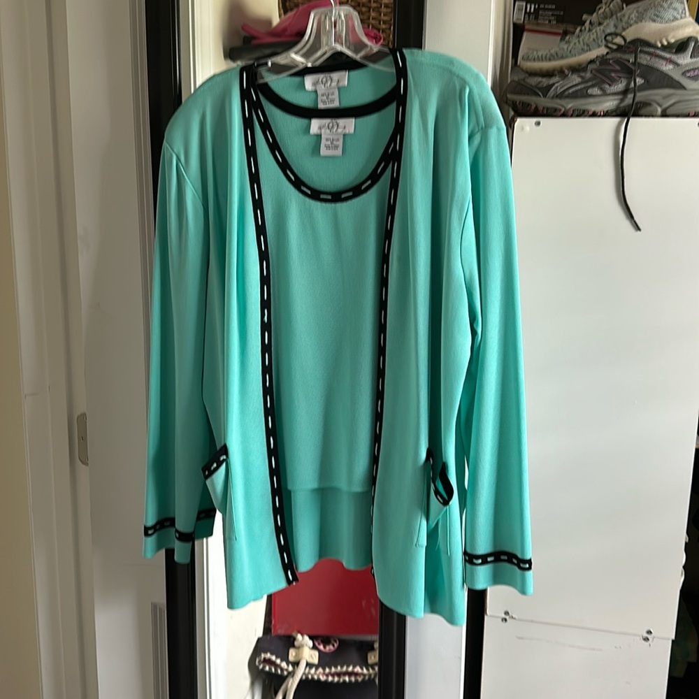 Ming Wang three piece set. Sweater set XL and pull on slacks 1X.